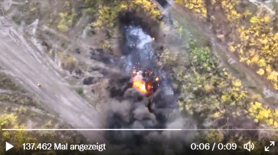 Video von der Front! Russische Panzer in Flammen - er wurde auf der Flucht zerstört