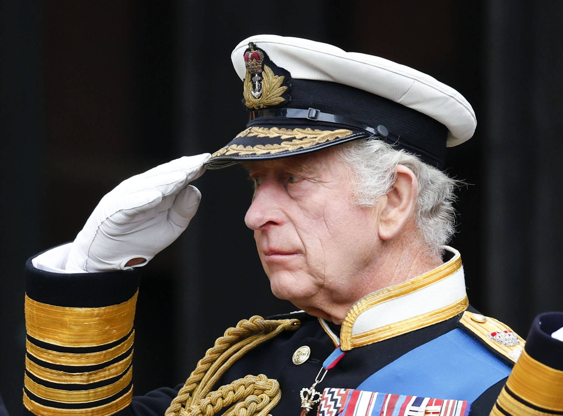 König Charles hat die Faxen dicke - Diesmal wird er Prinz Harry nicht verzeihen!