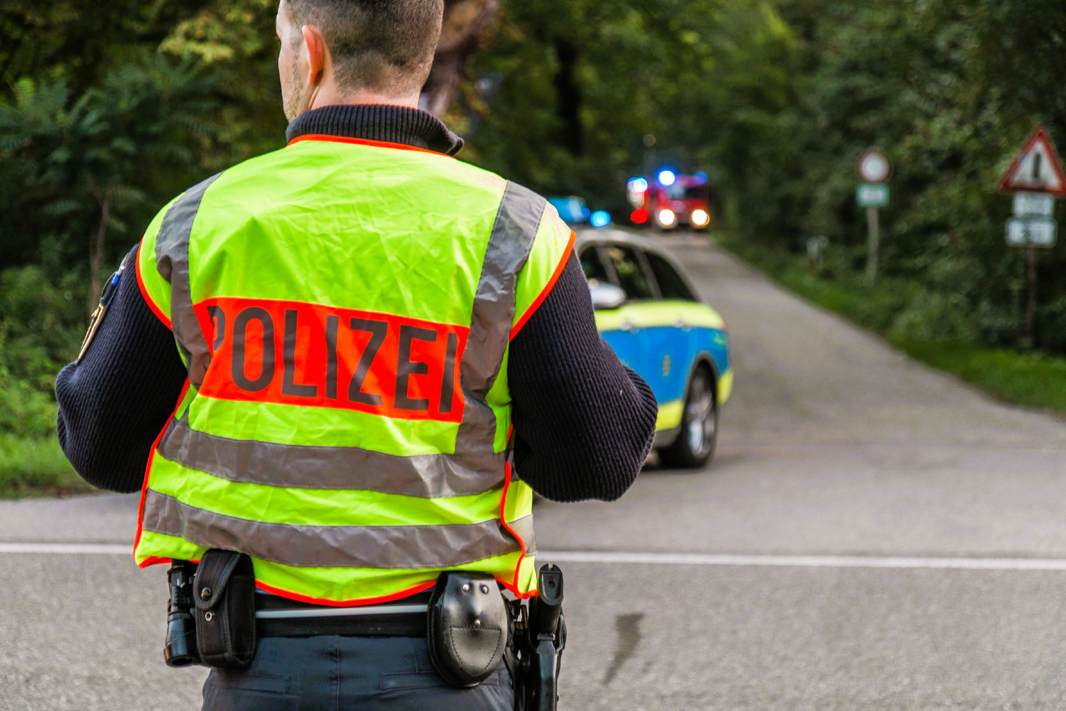Junger Afghane tot im Wald gefunden - Ehepaar von Polizei festgenommen!